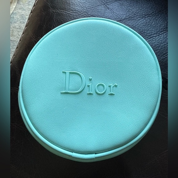 Dior Travel Pouch Set – Pink & Blue Cosmetic Bags + Silver “D” Charm – Authentic - Picture 5 of 14